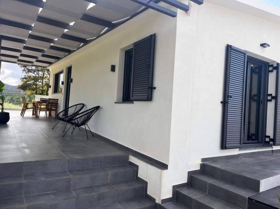 Ek Ornelakis, Luxury Country House With Jacuzzi La Canea Exterior foto